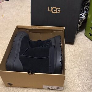 UGG Men’s Black Suede Lug Sole Boot